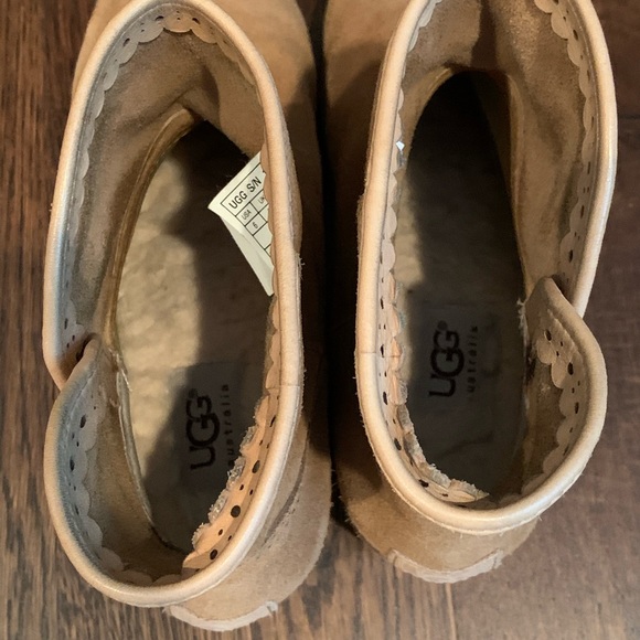 UGG Darling Booties | Chestnut - Picture 4 of 7